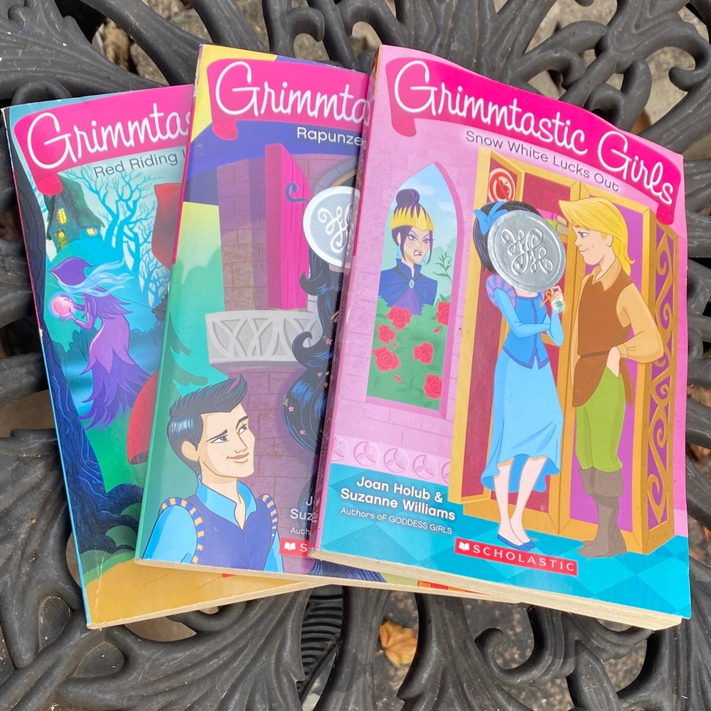 Scholastic Grimmtastic Girls Trio - Red, Purple, Blue Covers